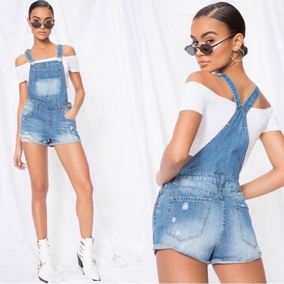 Superdown Carmen Denim Short Overalls Sz M